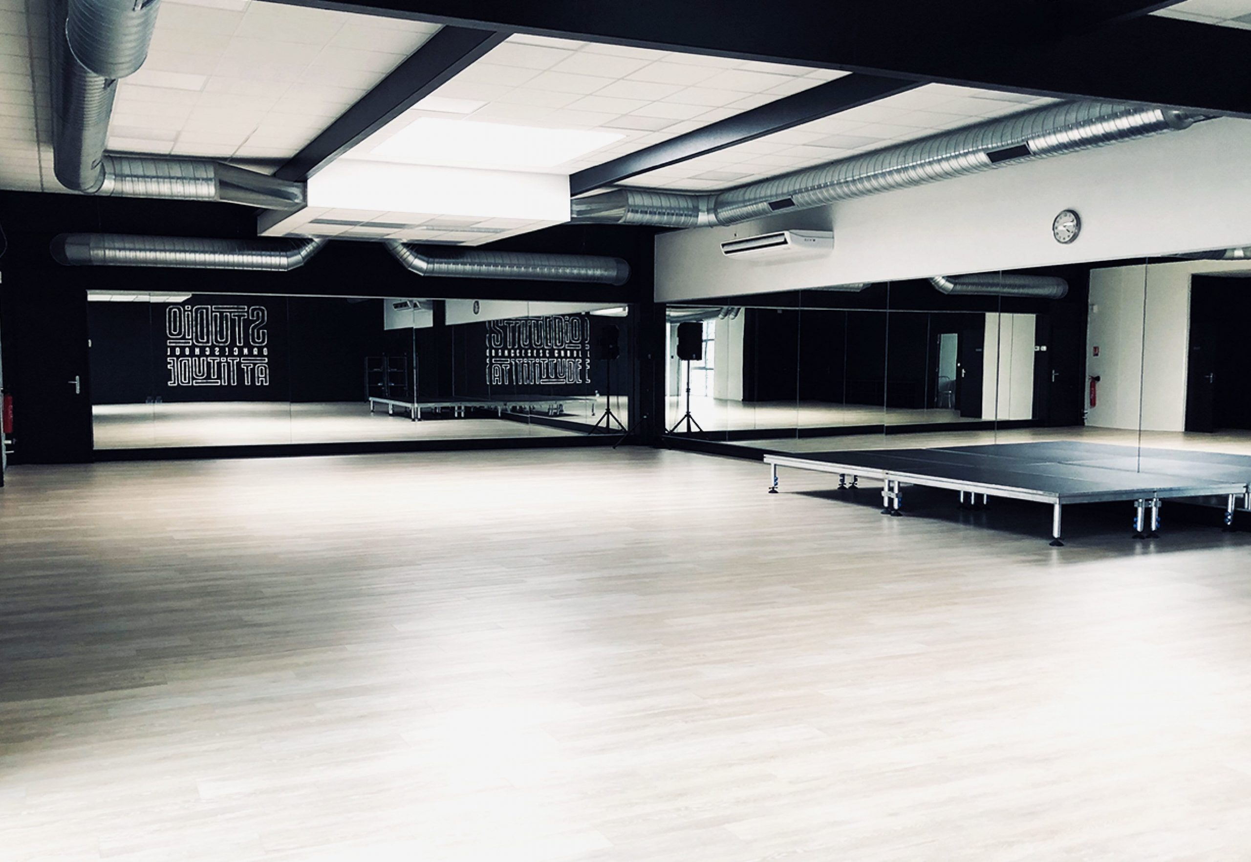 Louer le studio - Studio Attitude - École de danse urbaine à Bordeaux